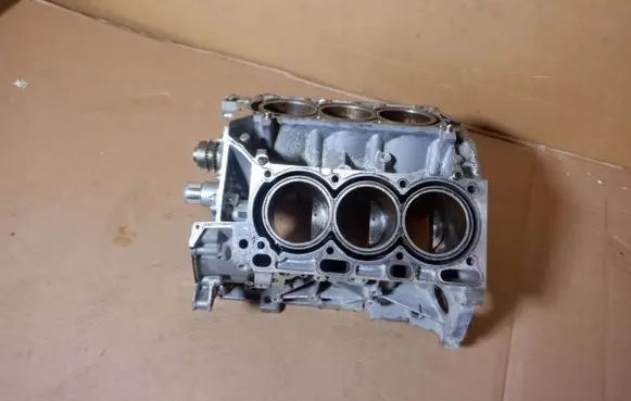 Ford Mustang VI Engine block BR3E6015FE