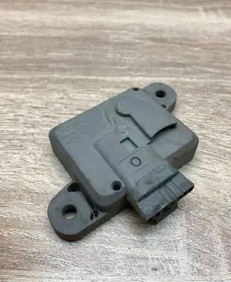 Opel Vectra B Airbag deployment crash/impact sensor 24435972 5WK43039
