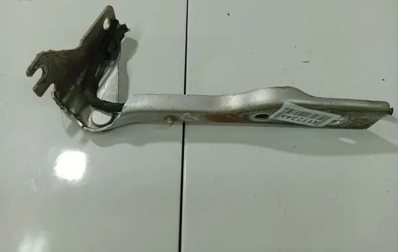 Volkswagen Cross Polo Engine bonnet/hood hinges 6R0823302A
