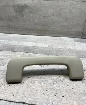 Audi Q7 4L Front interior roof grab handle 8P0857607K