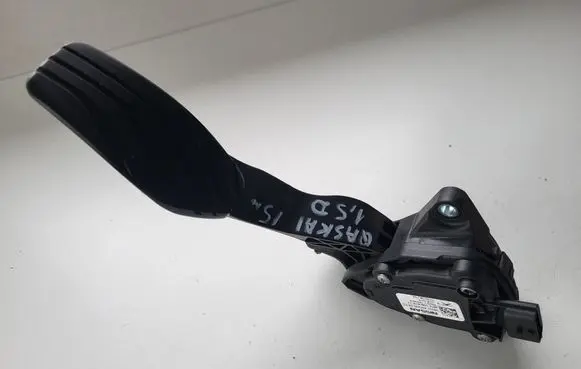 Nissan Qashqai Accelerator throttle pedal