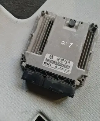 Volkswagen Touran I Engine control unit/module 03G906016BQ 1039S06275 0281011906