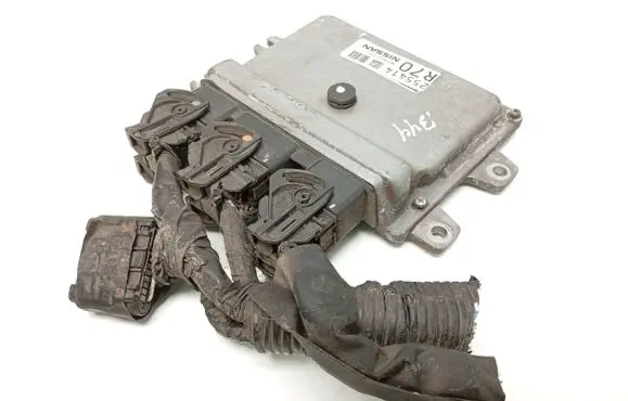 Nissan Juke I F15 Engine control unit/module MEC940040 255414