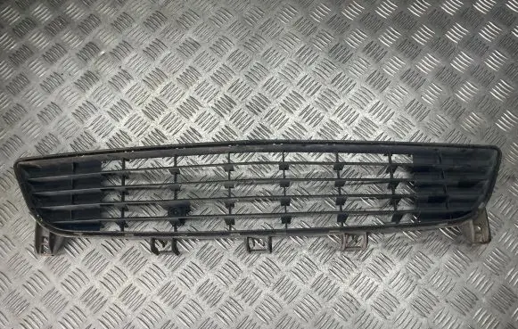 Opel Meriva A Front bumper lower grill 13193495