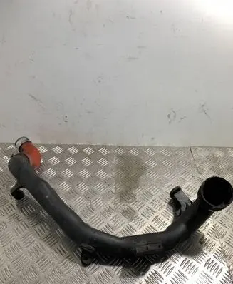 Intercooler hose/pipe
