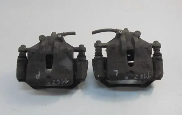 Hyundai i30 Front brake caliper 