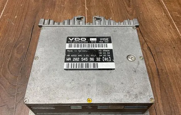 Mercedes-Benz C AMG W202 Engine control unit/module ECU 2025459632 WA2025459632