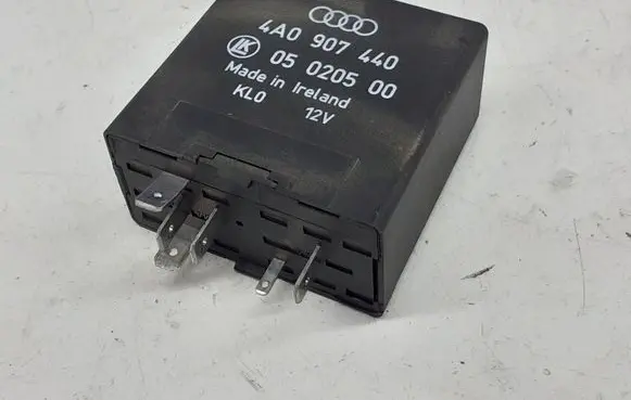 Seat Alhambra (Mk1) Other relay 4A0907440 361