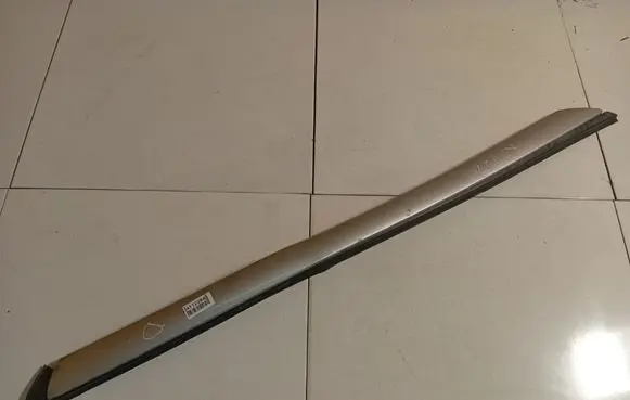 Citroen C4 Grand Picasso Windshield trim 9654505477