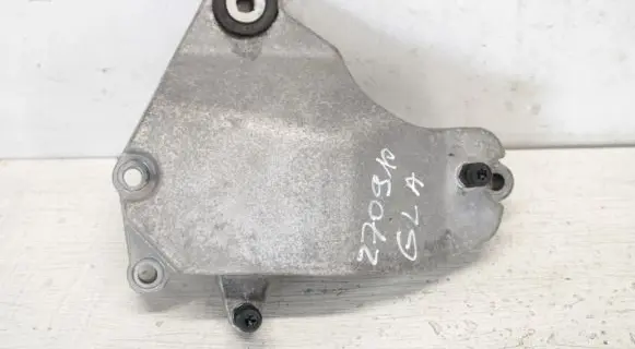 Mercedes-Benz GLA W156 Engine mounting bracket A2702230002