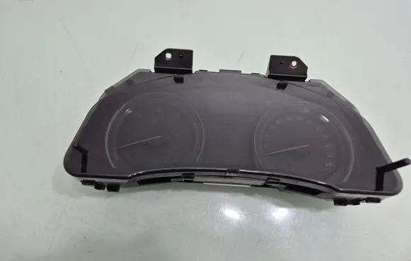 Toyota Avensis T270 Speedometer (instrument cluster) 8380005K20