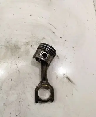 Citroen Berlingo Piston with connecting rod