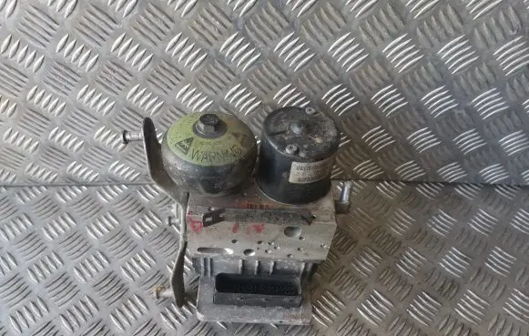 Mercedes-Benz E W211 ABS Pump 0265960026 A0054317912 0265250091