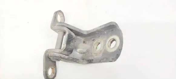 Nissan Primera Front door upper hinge