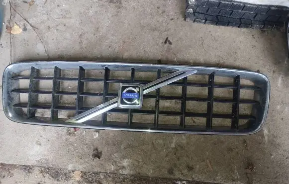 Volvo XC90 Front grill 8620641