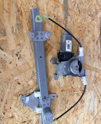 Nissan Qashqai+2 Rear door window regulator with motor 402191A