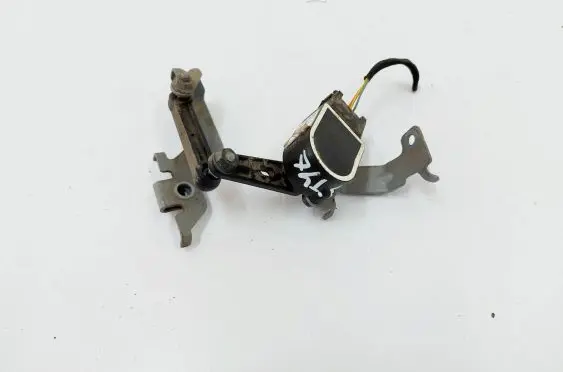 Volvo XC40 Headlight/headlamp level sensor 32246677