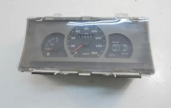 Speedometer (instrument cluster)