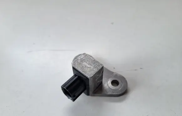 Nissan Qashqai Airbag deployment crash/impact sensor FA1GZ12302