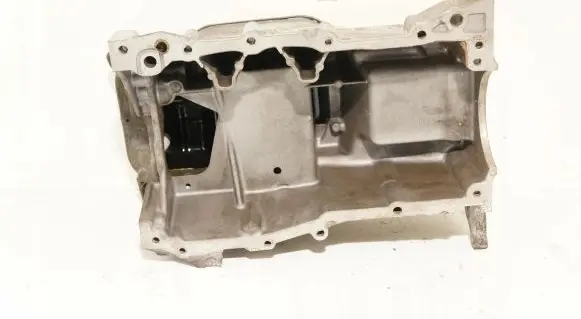 Lexus CT 200H Oil sump 1140050131
