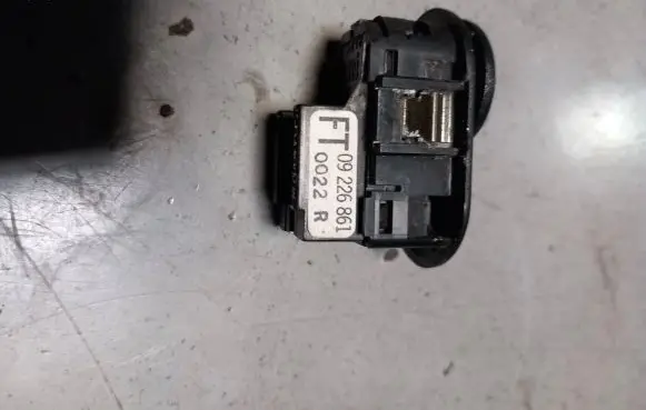 Opel Zafira A Wing mirror switch 09226861 0022R