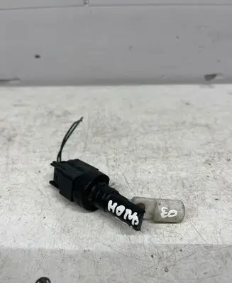 Ford Mondeo MK IV Windshield washer fluid level sensor 0023935 72538