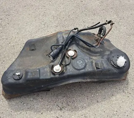 Lexus SC 430 Fuel tank 