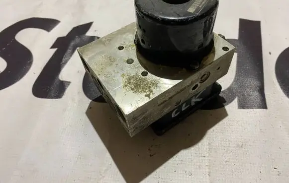 Mercedes-Benz C W203 ABS Pump A0325459132 0325459132