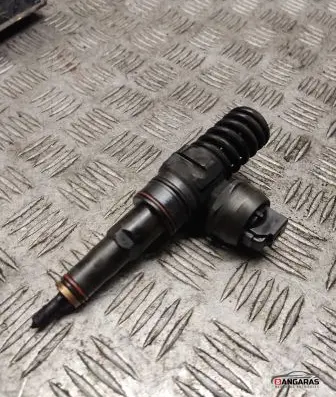 Volkswagen PASSAT B5.5 Fuel injector 038130073ar
