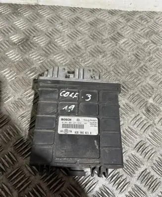Volkswagen Golf III Engine control unit/module 028906021Q