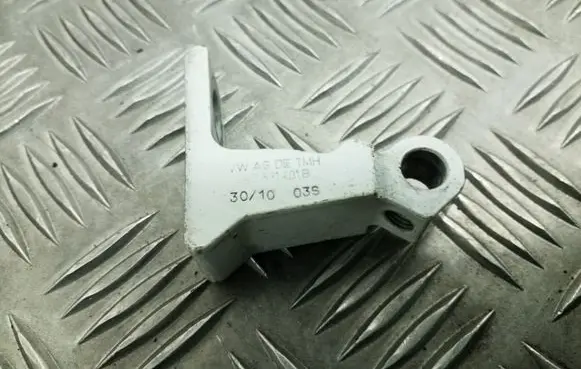 Audi A4 S4 B8 8K Front door upper hinge 8K0831401B