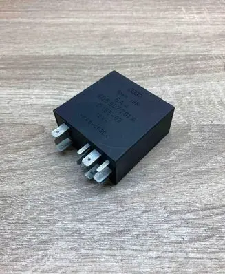 Audi A8 S8 D2 4D Other relay 8D0907701A 397