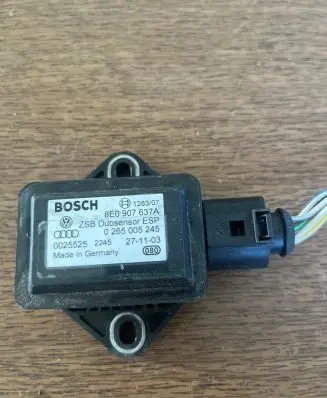 Audi A4 S4 B6 8E 8H ESP acceleration yaw rate sensor 8E0907637A 0025525 0265005245