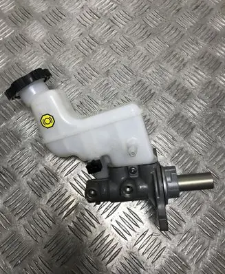 SsangYong Korando Master brake cylinder