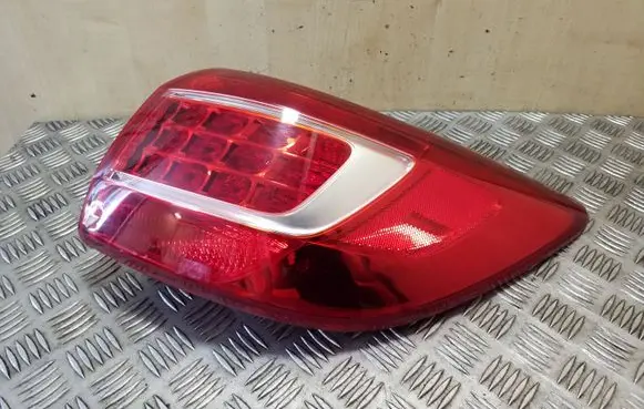 KIA Sportage Rear/tail lights 924023W0