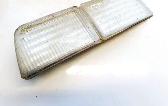 Volkswagen Golf II Front reflector 