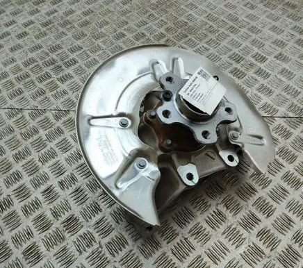 BMW X6 G06 Rear wheel hub 6876653