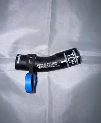 Porsche Macan (95B) Coolant pipe/hose 94610645730