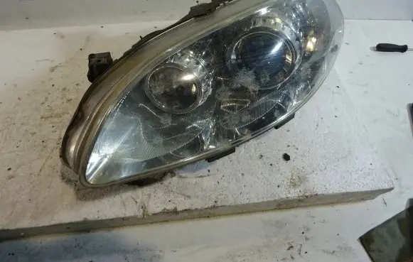 Fiat Croma Headlight/headlamp 51801272 23C7T1