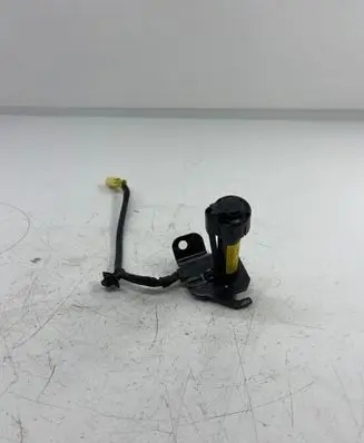 KIA Sorento Bonnet Pedestrian Airbag Actuator 1395P10161