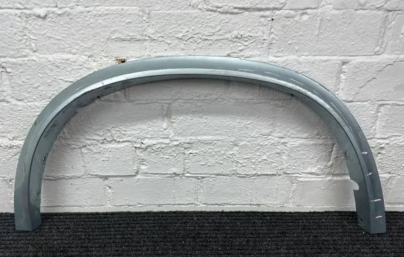 BMW X5M F85 Front arch 7326052