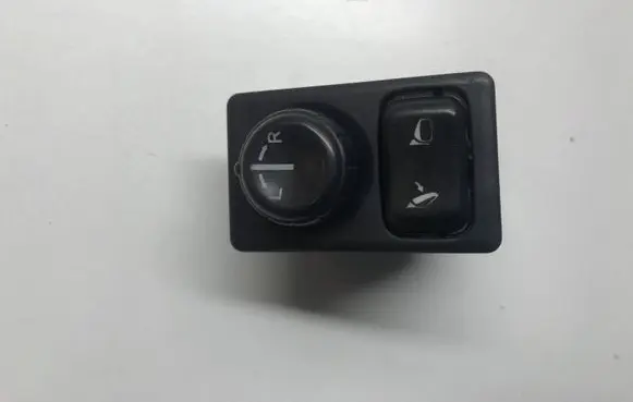 Nissan X-Trail T30 Wing mirror switch 