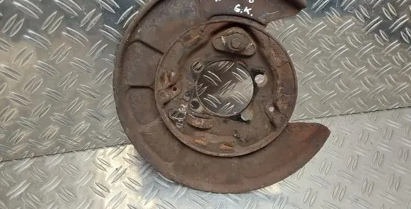 Toyota RAV 4 (XA30) Rear brake disc plate dust cover 