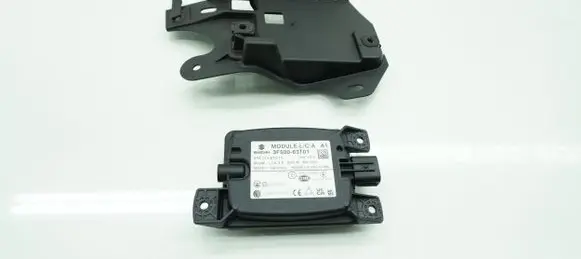 Suzuki SX4 S-Cross Distronic sensor radar 3F500-63T01
