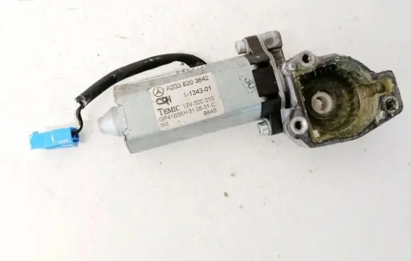 Mercedes-Benz C W203 Seat adjustment motor A2038203642 1-1343-01