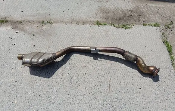 Mercedes-Benz E W214 Muffler/silencer A2064917900 A2064916300