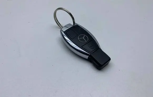 Mercedes-Benz E W212 Ignition key/card 
