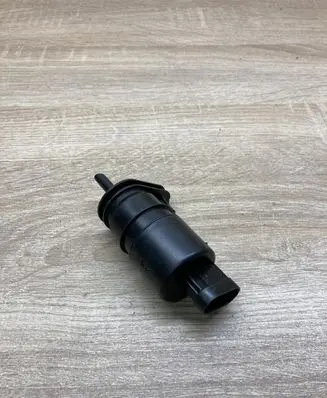 Renault Safrane Windscreen/windshield washer pump 7700802336