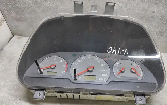 Volvo S40, V40 Speedometer (instrument cluster) 30APR199