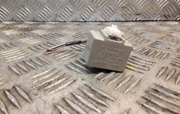 Lexus GS 300 350 430 450H Other relay 8199030170